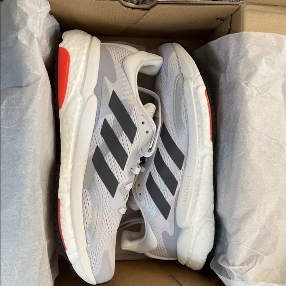 Adidas solar boost BRAND NEW - Picture 3 of 5